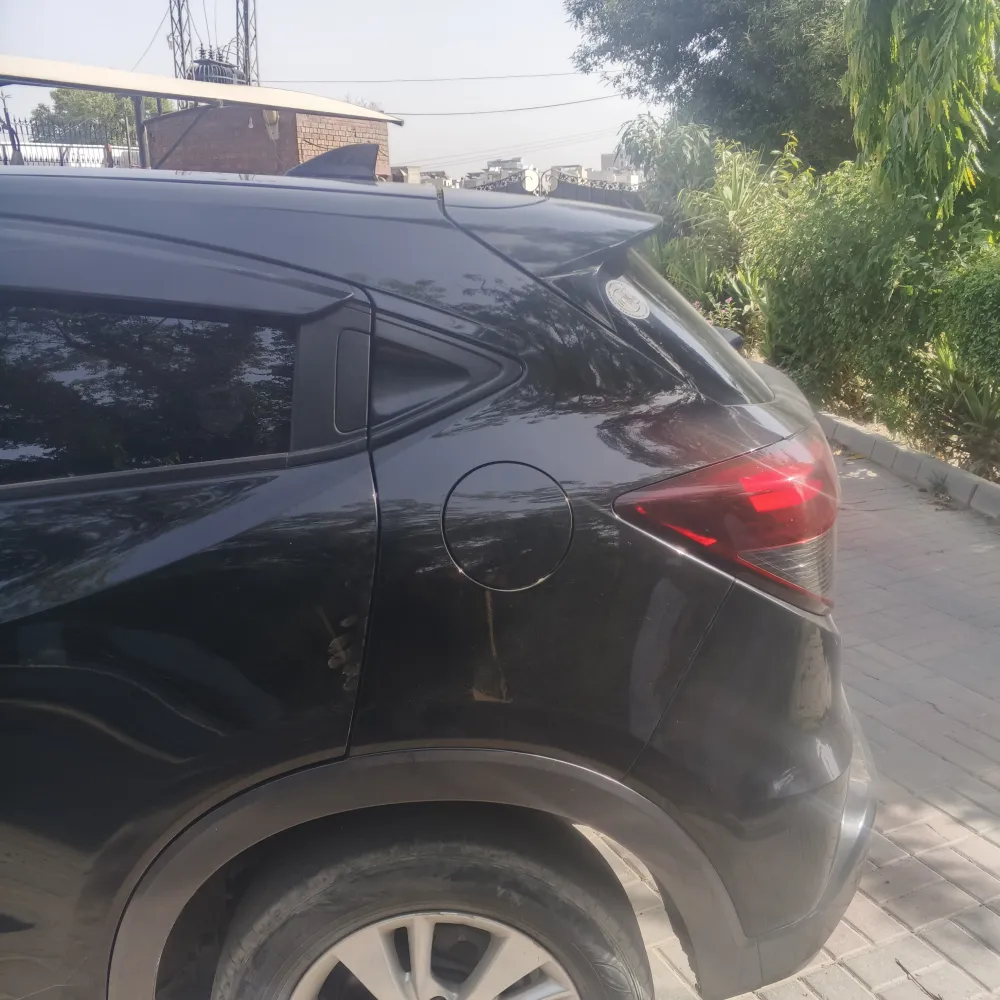 Rear_fender_back image
