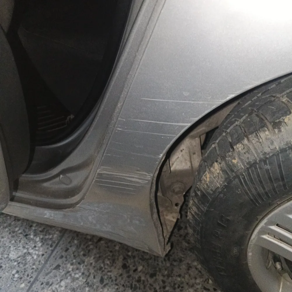 Rear_fender_back image
