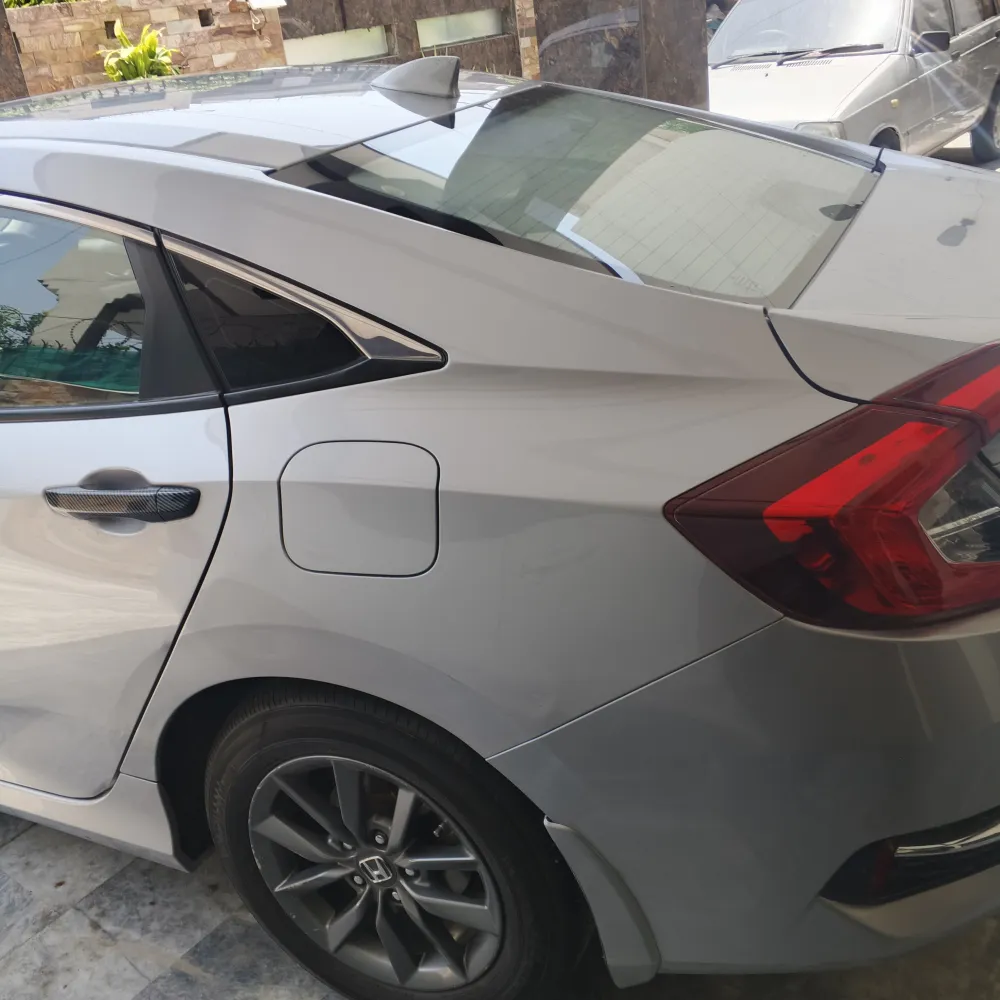 Rear_fender_back image