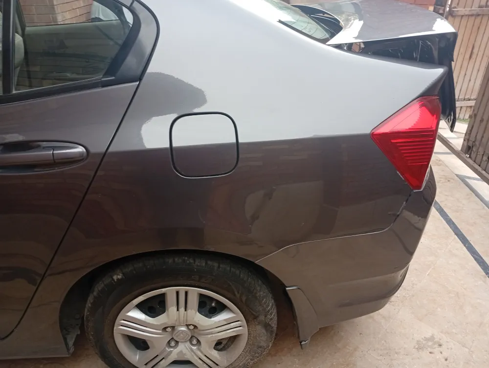 Rear_fender_back image