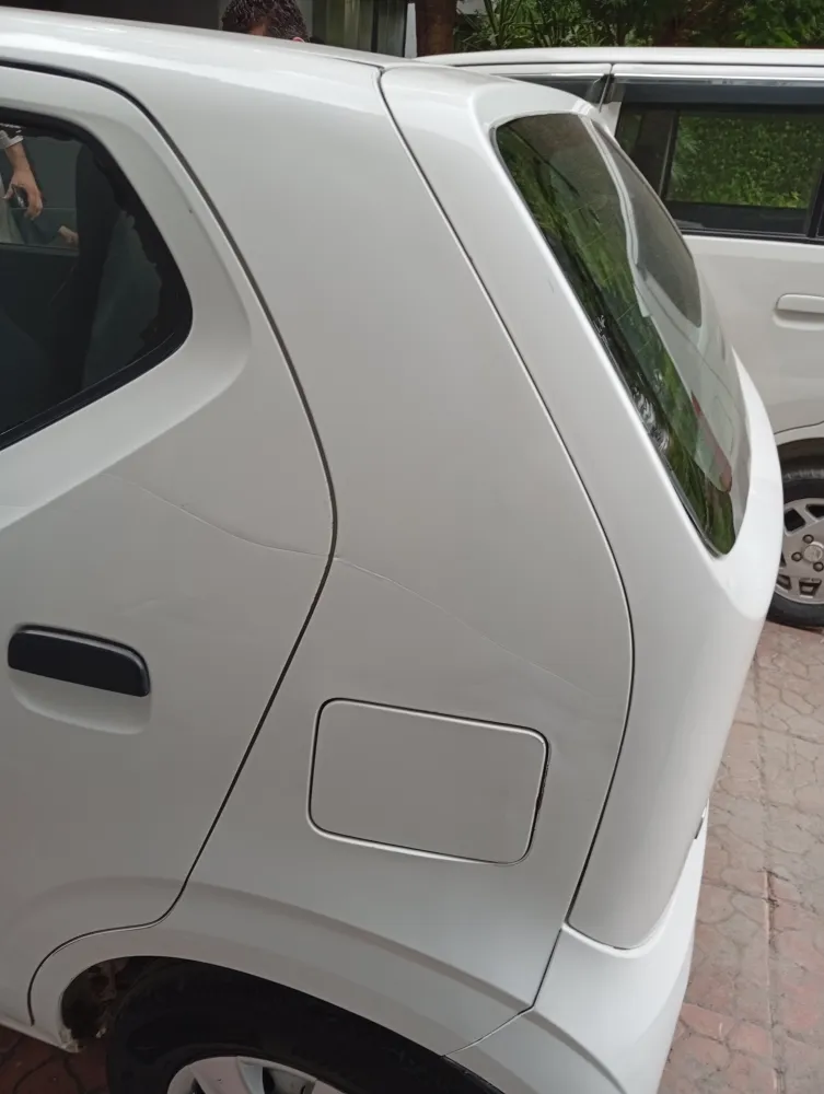 Rear_fender_back image