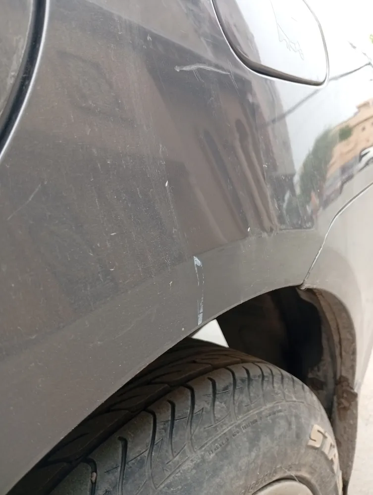 Rear_fender_back image