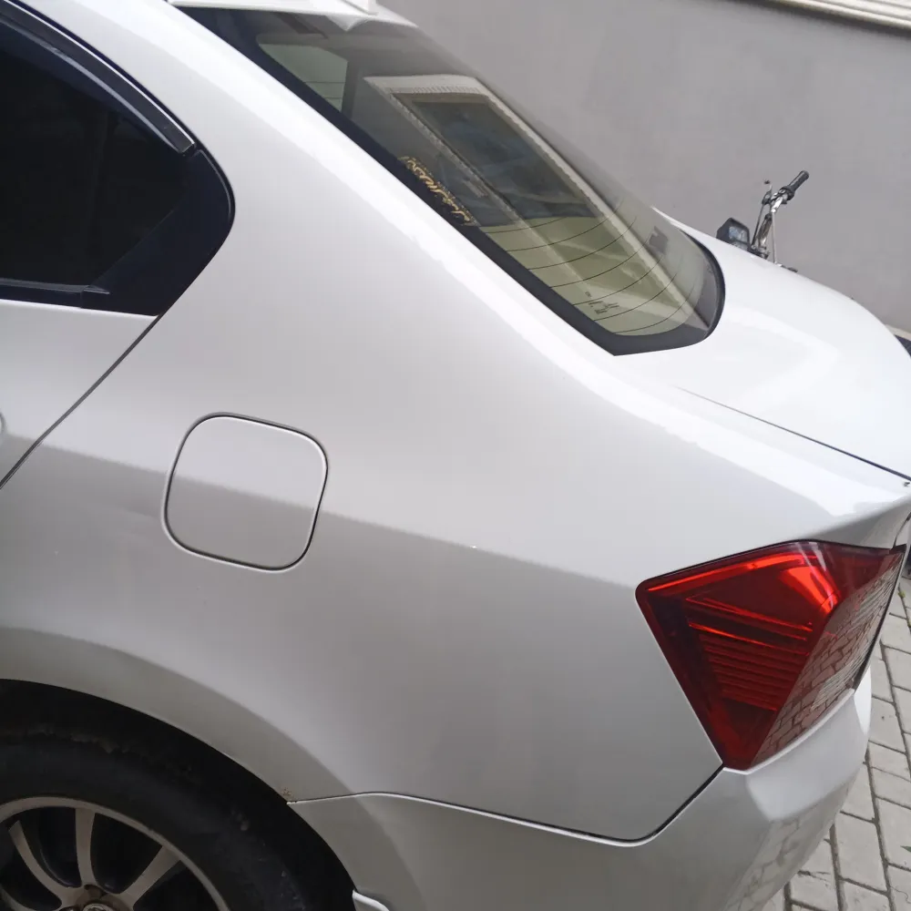 Rear_fender_back image