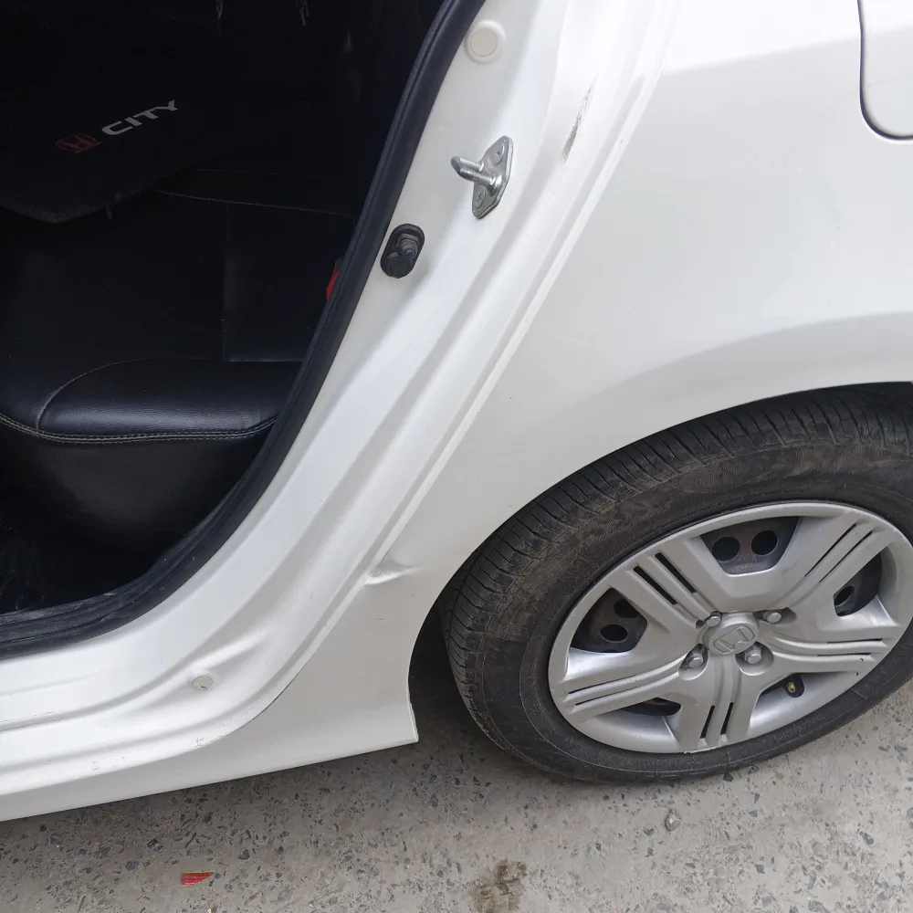 Rear_fender_back image