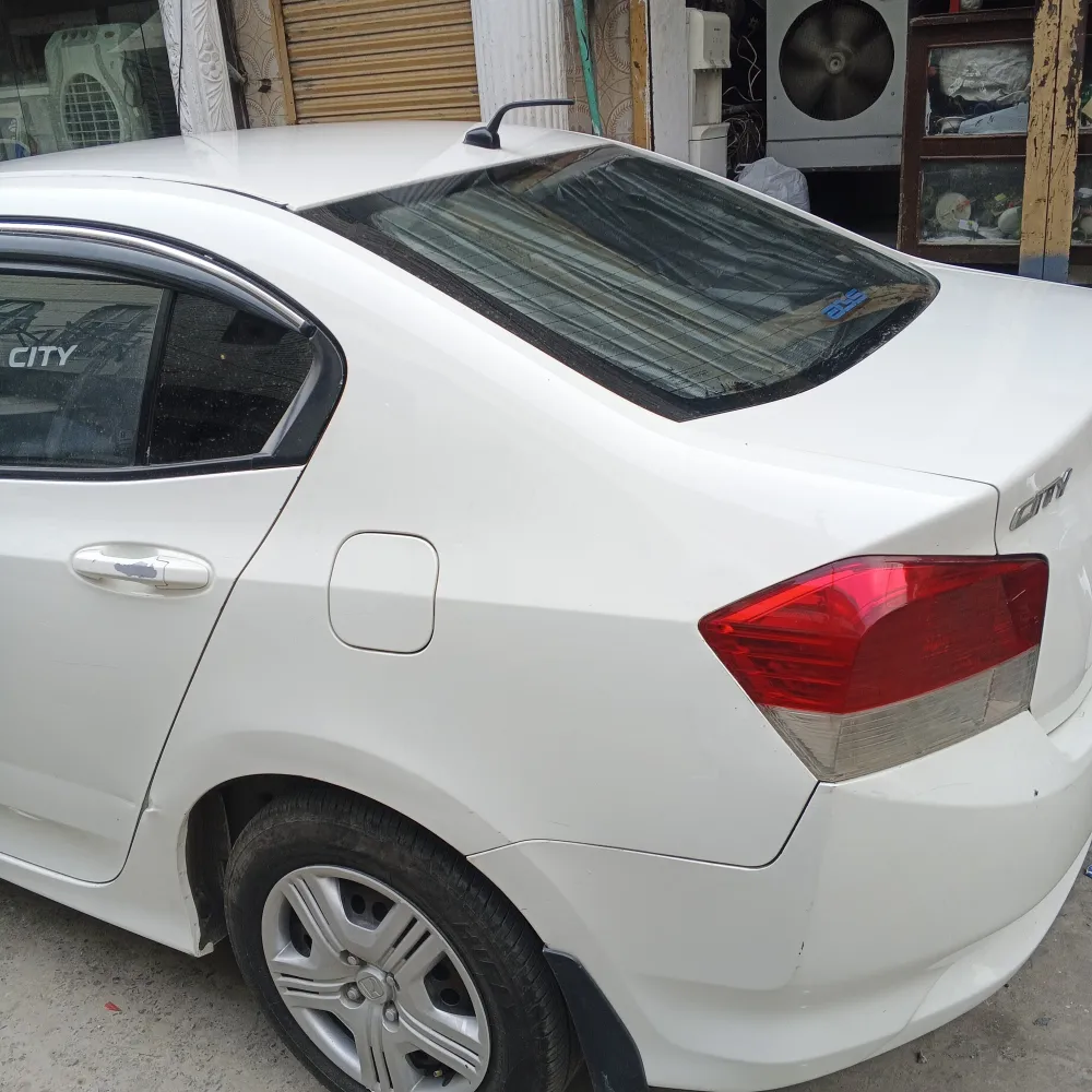 Rear_fender_back image