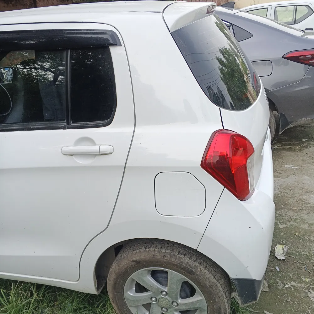 Rear_fender_back image