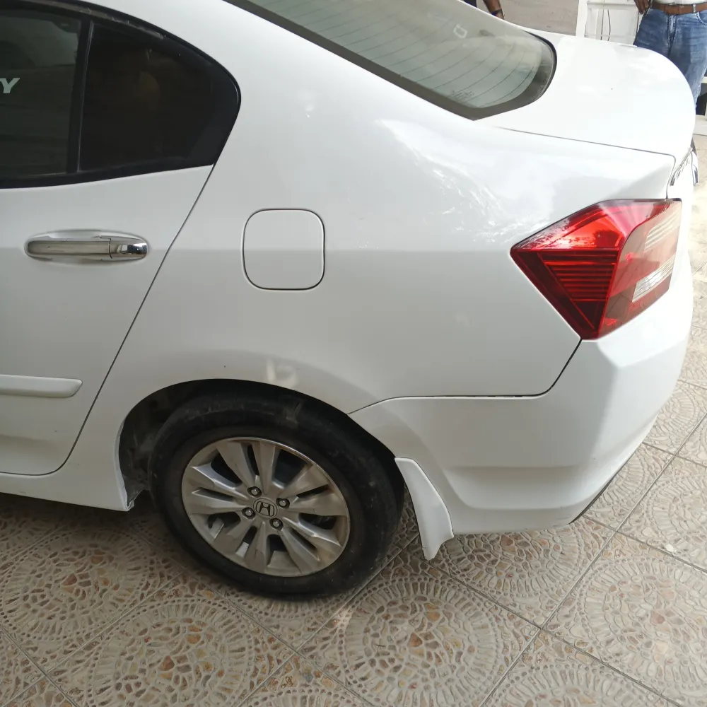 Rear_fender_back image