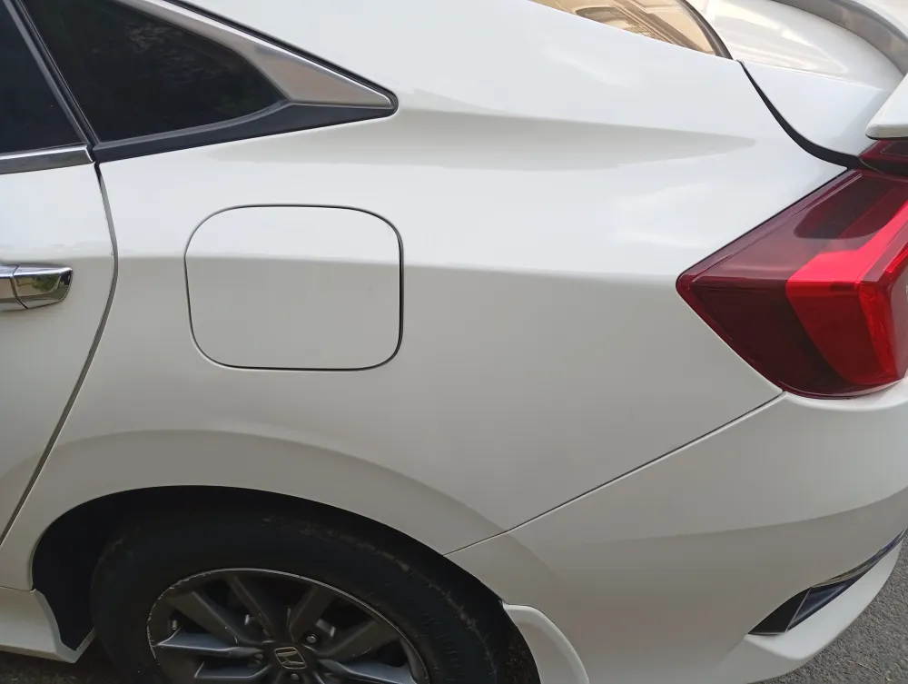 Rear_fender_back image
