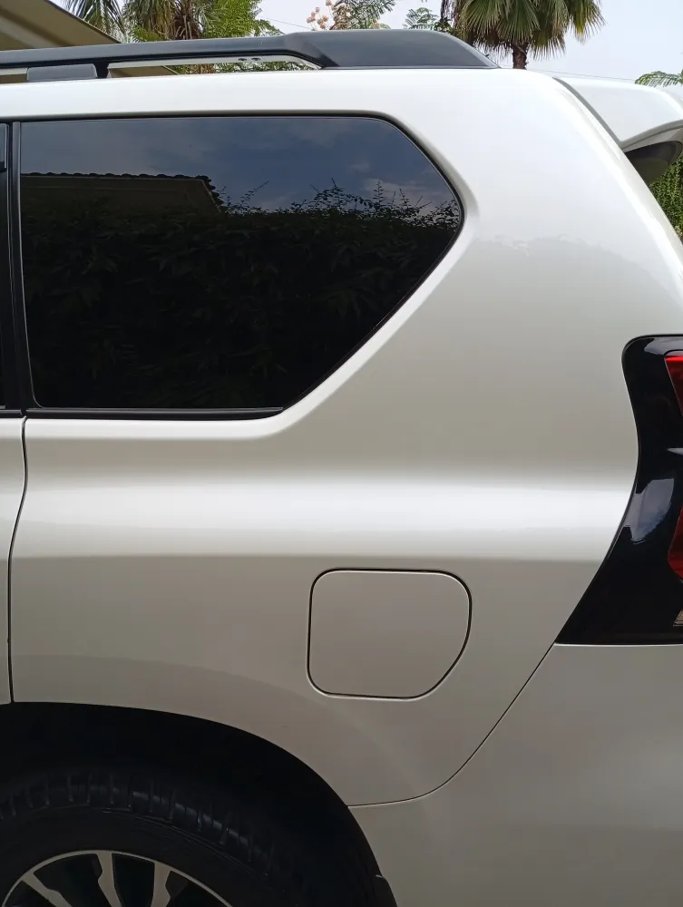 Rear_fender_back image