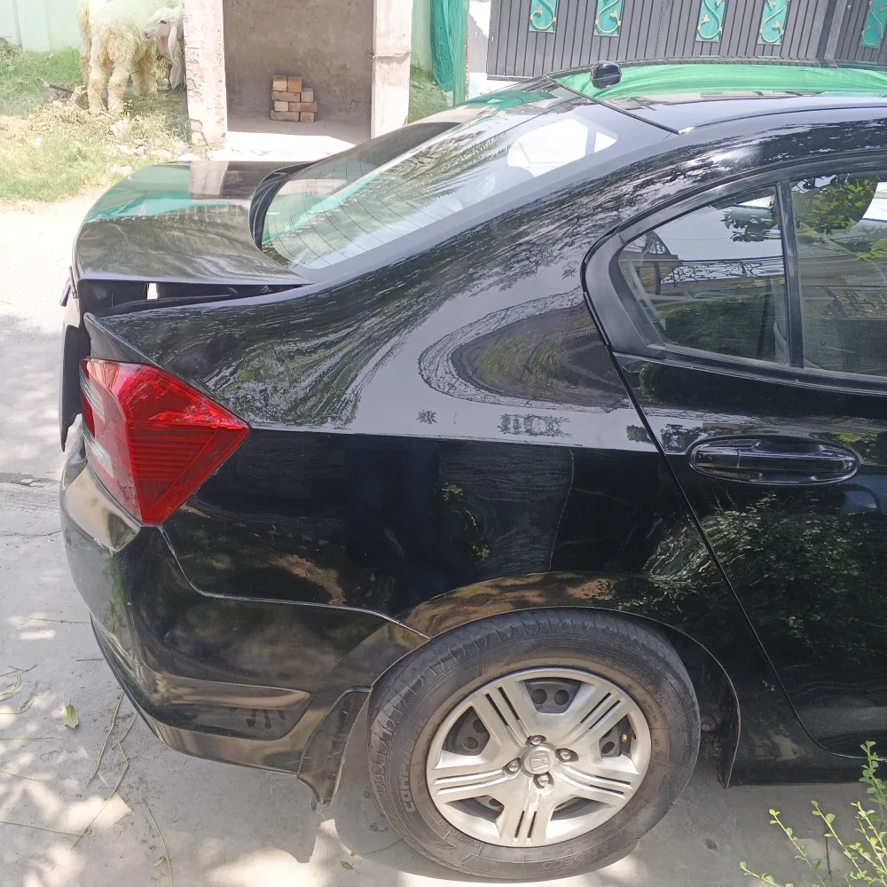 Rear_fender_right image