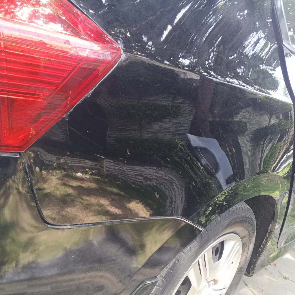 Rear_fender_right image