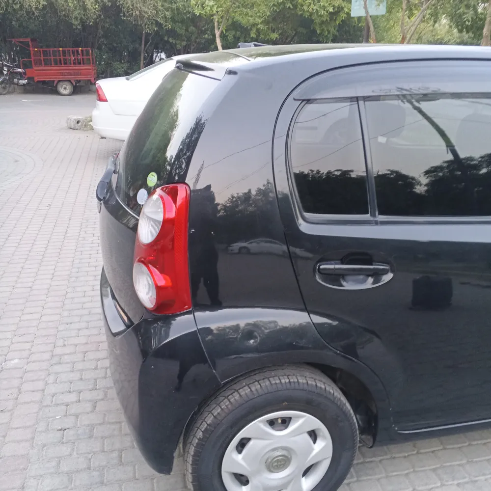 Rear_fender_right image
