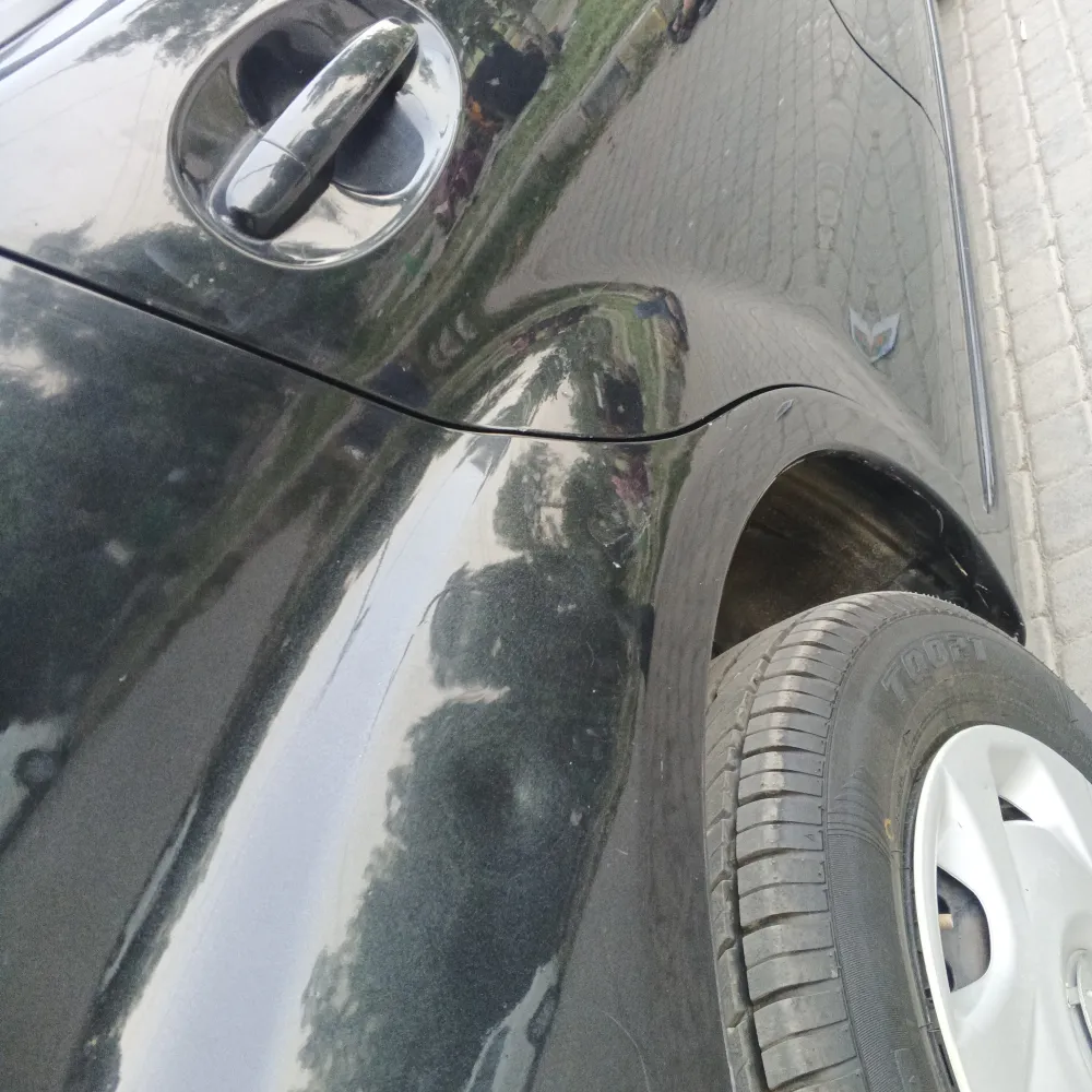 Rear_fender_right image