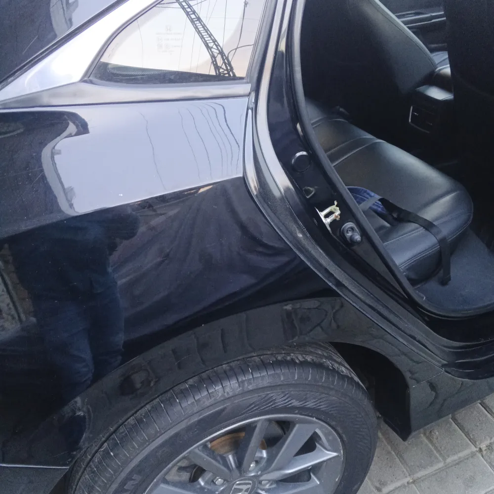 Rear_fender_right image