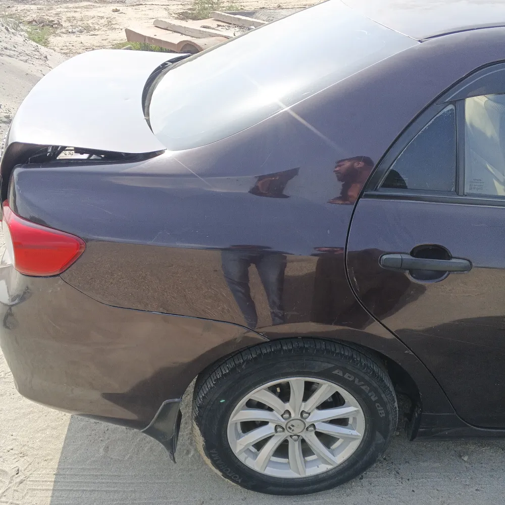 Rear_fender_right image