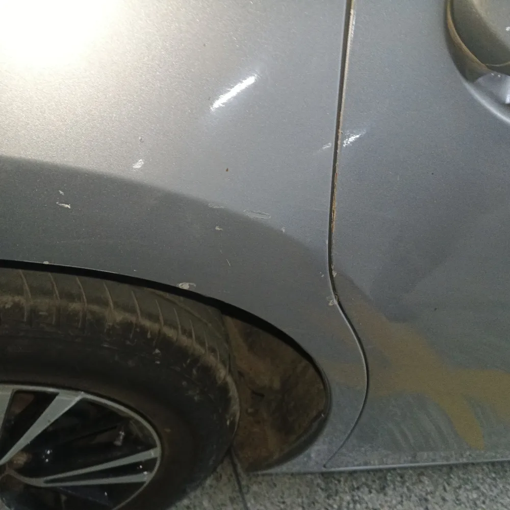 Rear_fender_right image