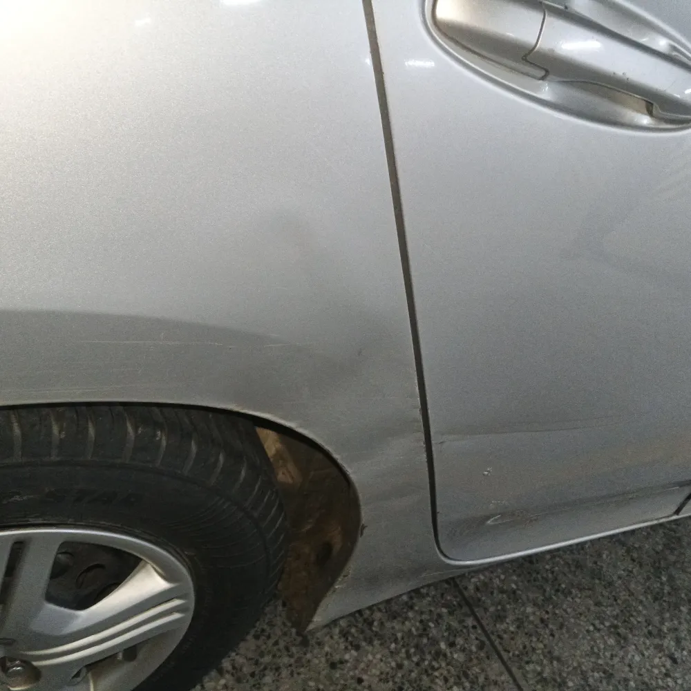 Rear_fender_right image