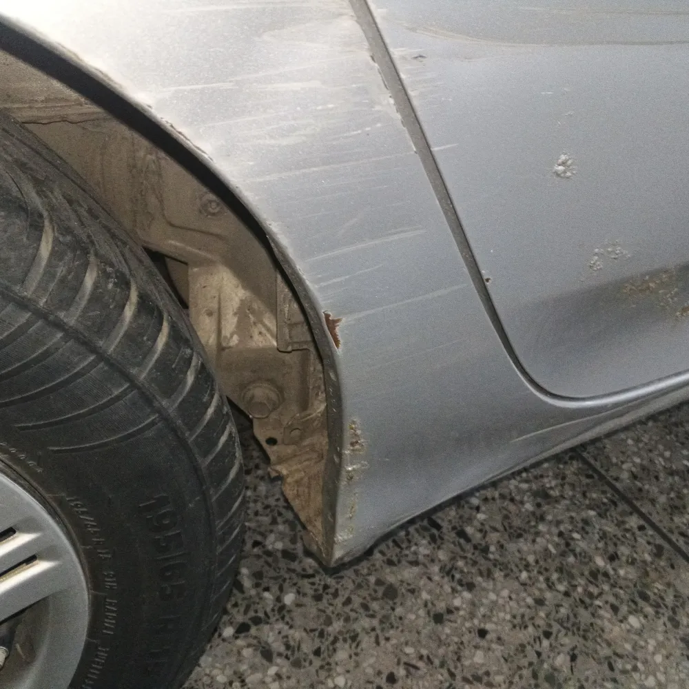 Rear_fender_right image