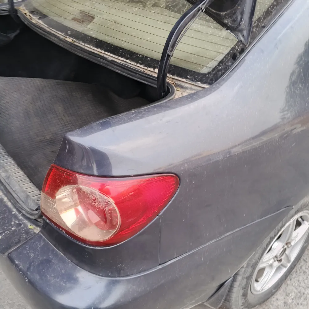 Rear_fender_right image