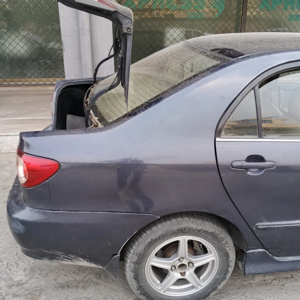 Rear_fender_right image