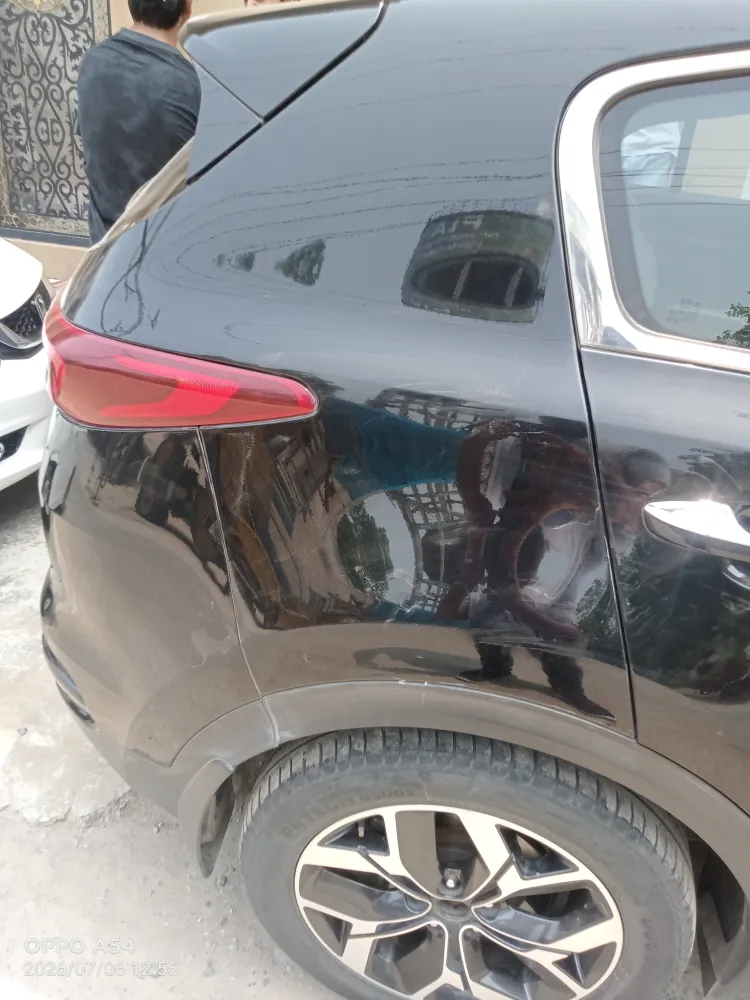 Rear_fender_right image
