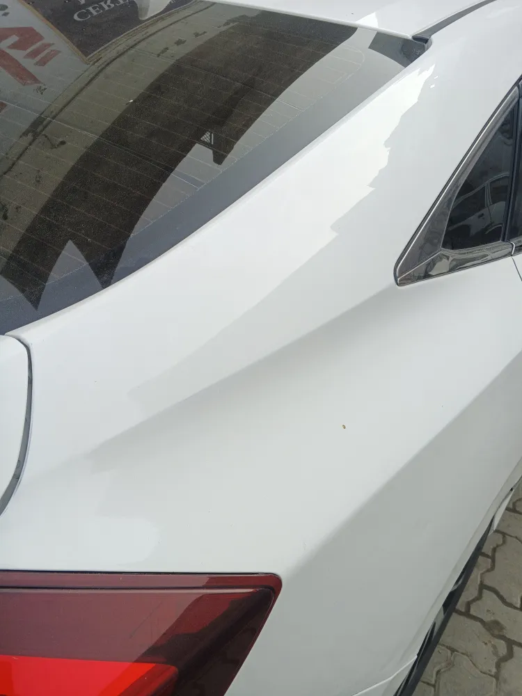 Rear_fender_right image