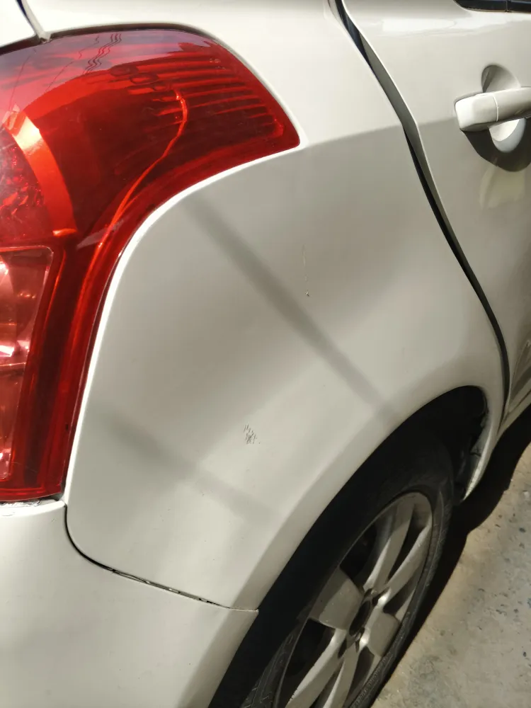 Rear_fender_right image