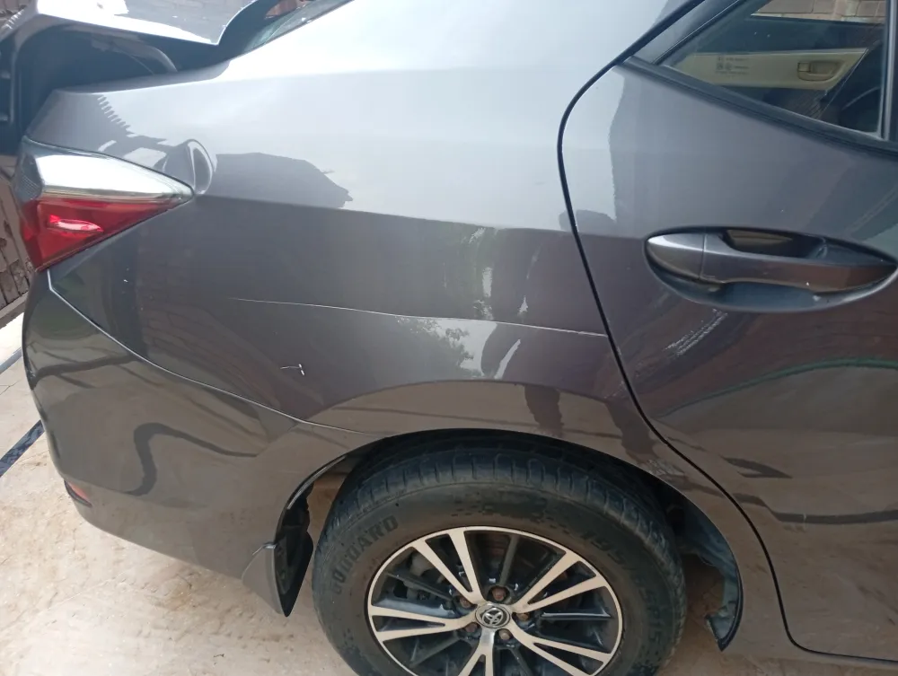 Rear_fender_right image