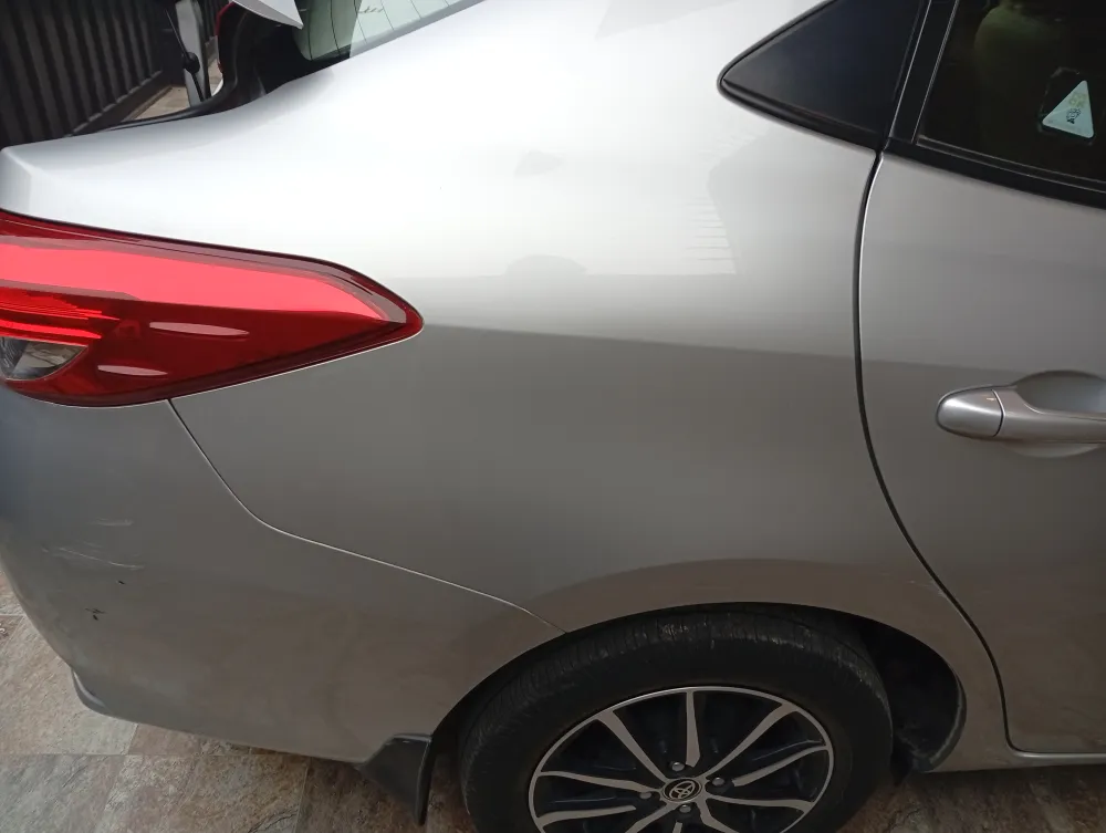 Rear_fender_right image