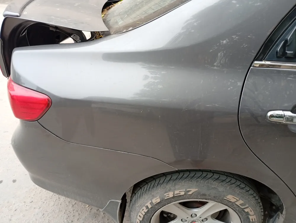 Rear_fender_right image
