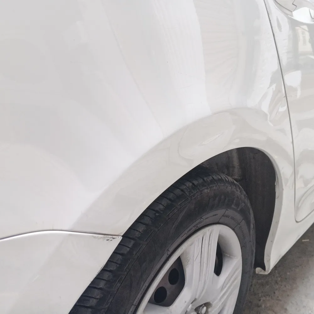 Rear_fender_right image
