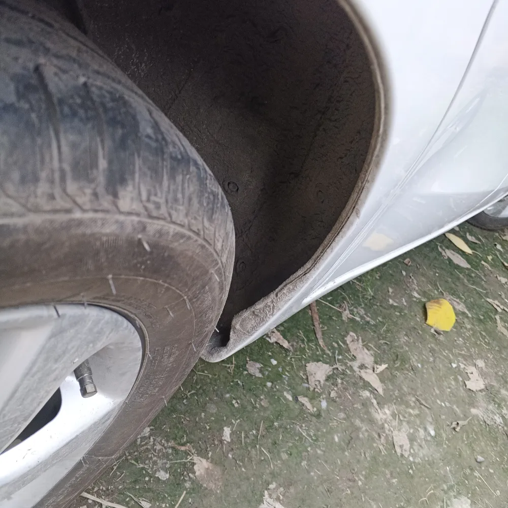Rear_fender_right image