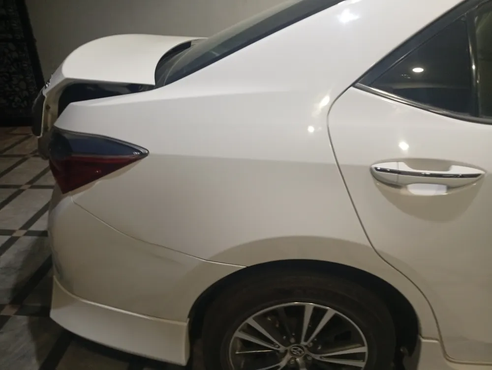 Rear_fender_right image