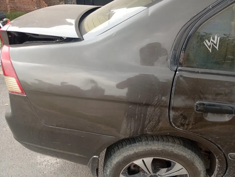 Rear_fender_right image