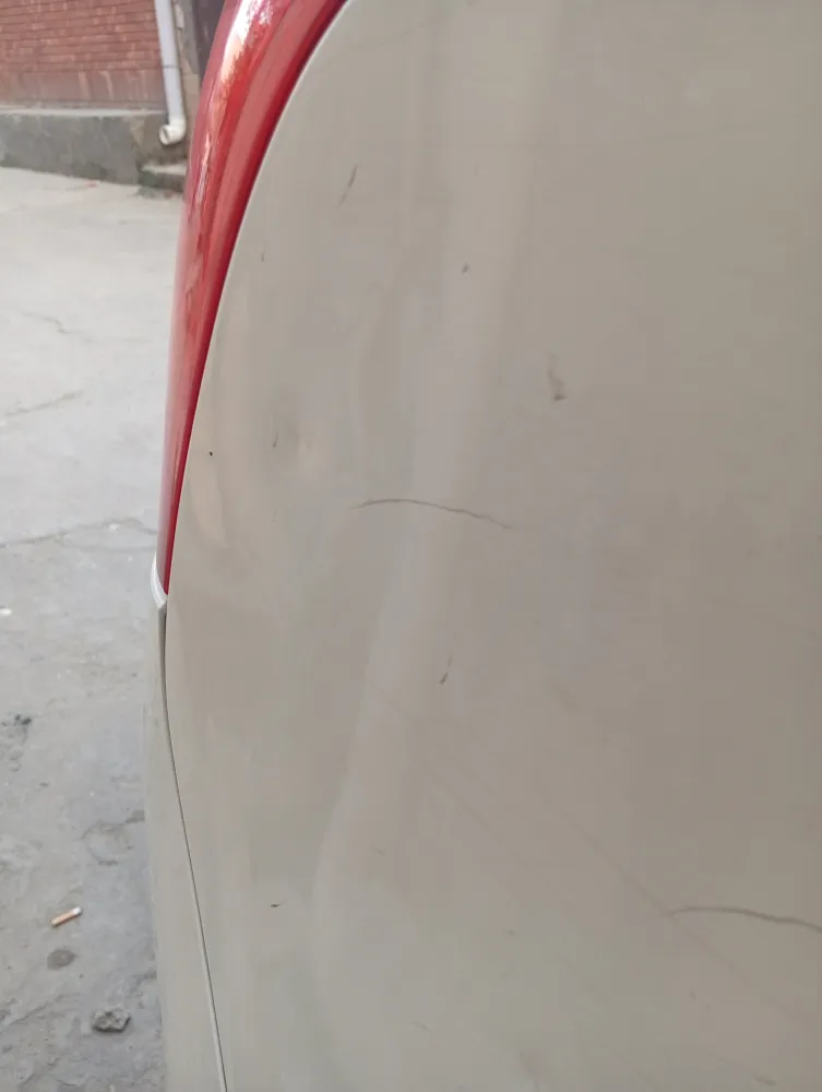 Rear_fender_right image