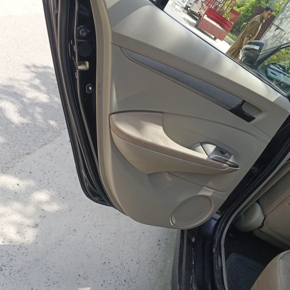 Rear_left_door image