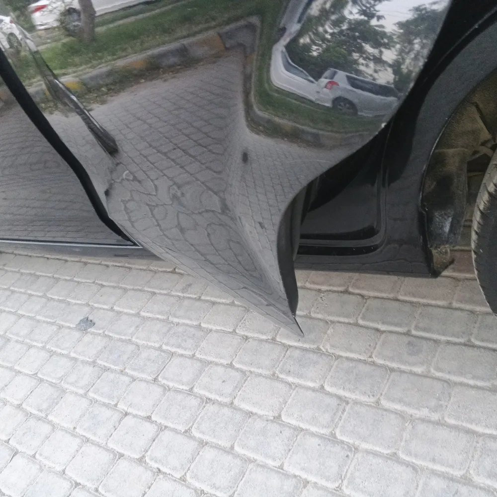 Rear_left_door image