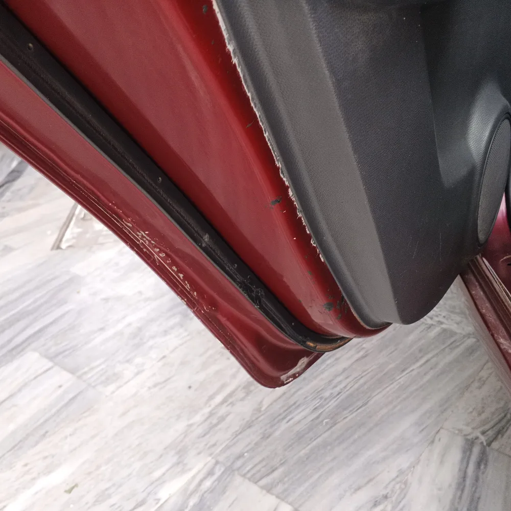 Rear_left_door image