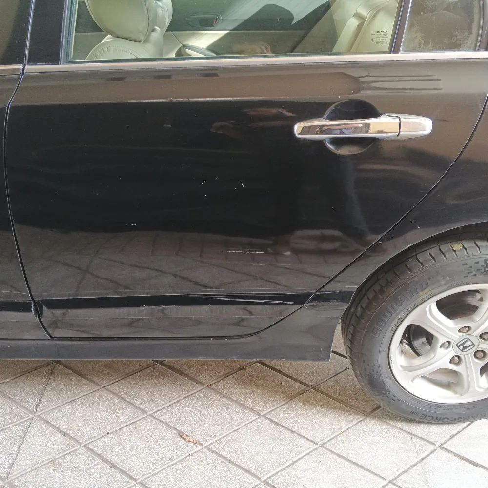 Rear_left_door image