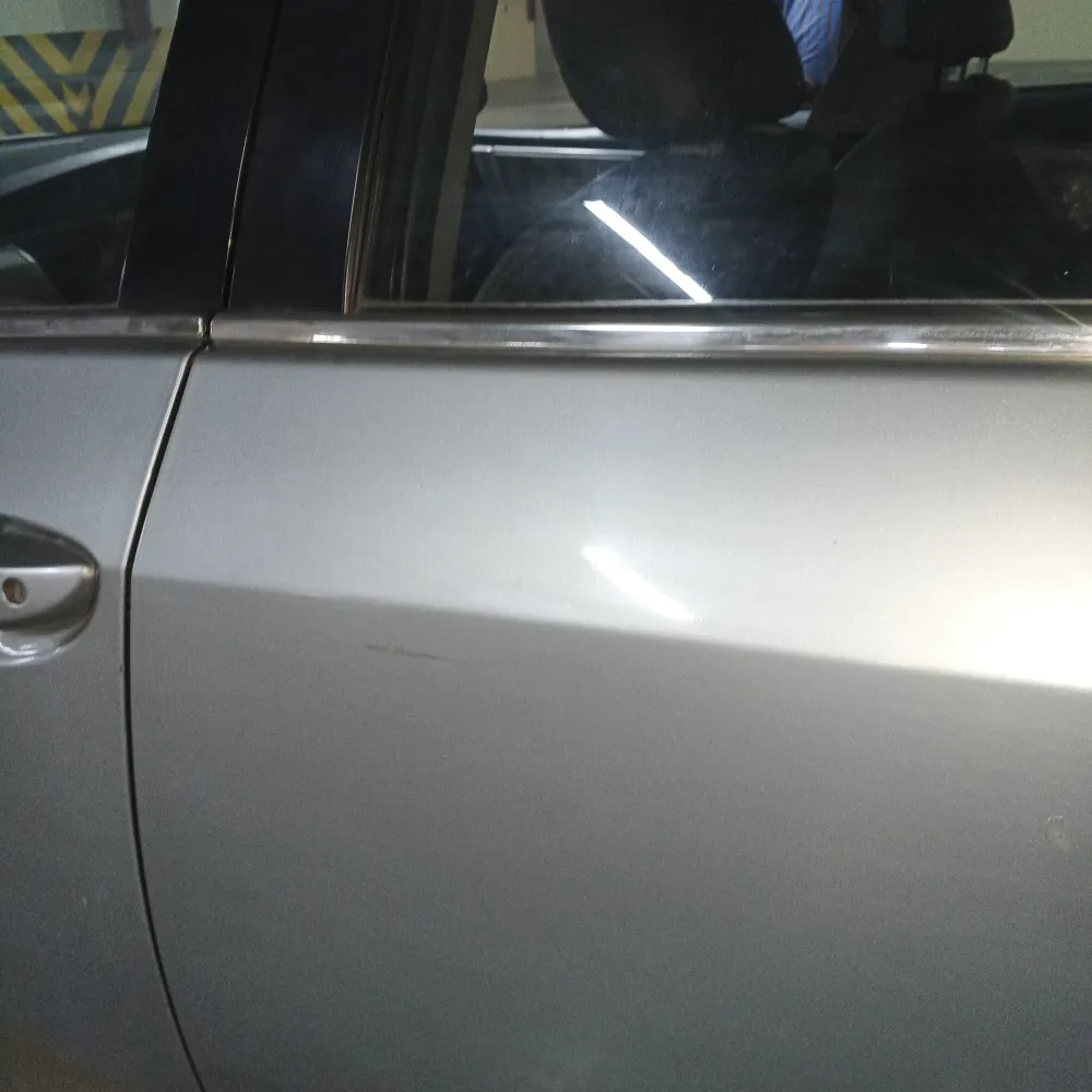 Rear_left_door image