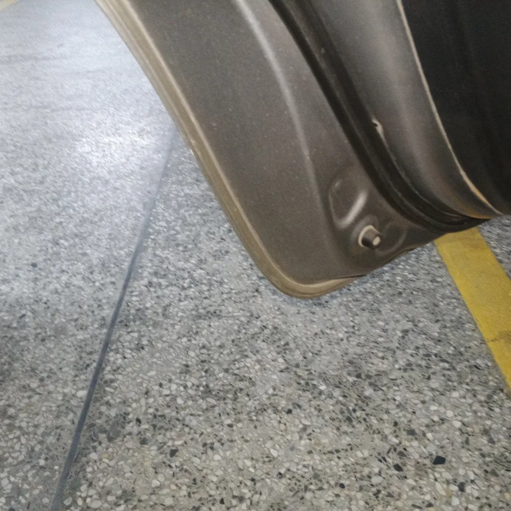 Rear_left_door image