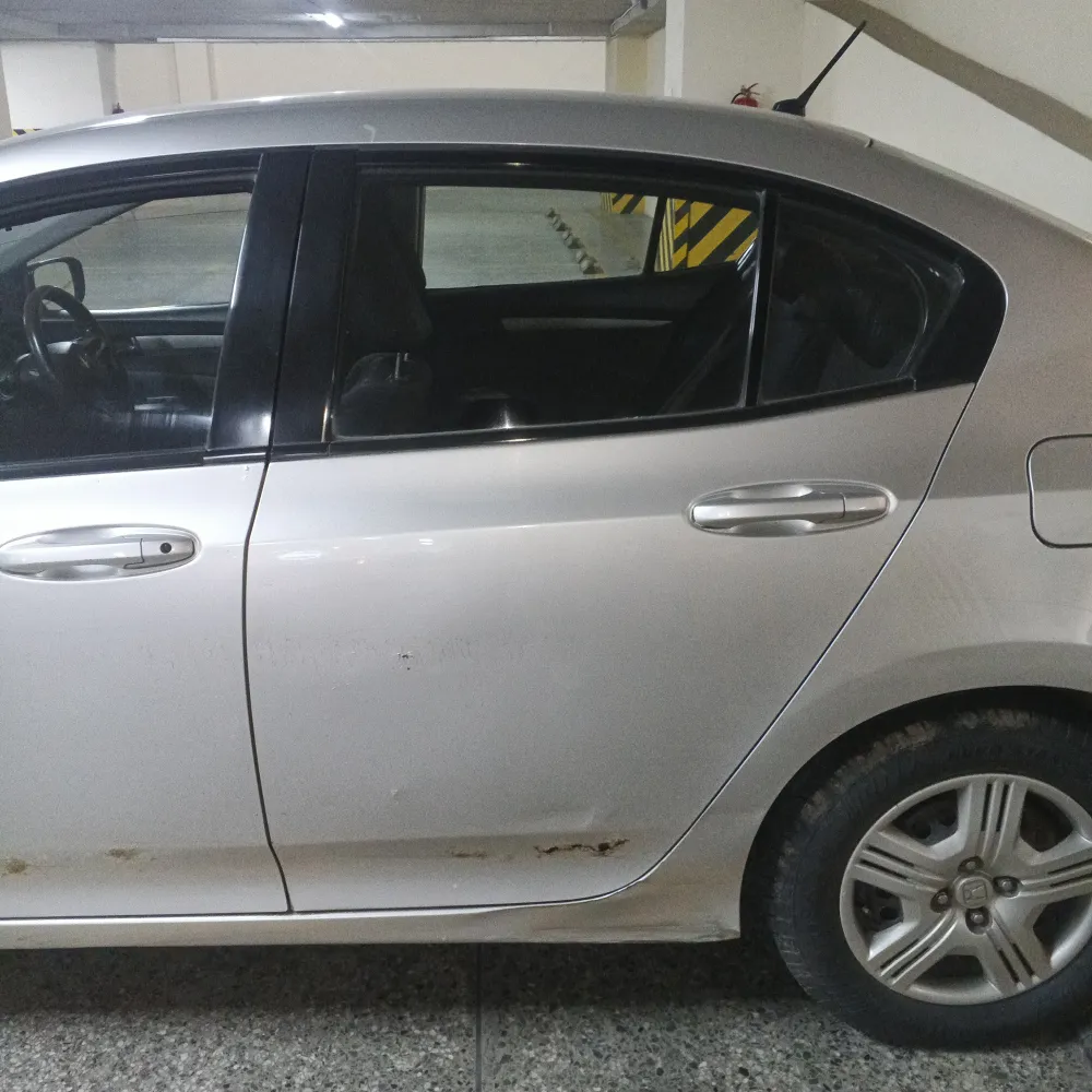 Rear_left_door image