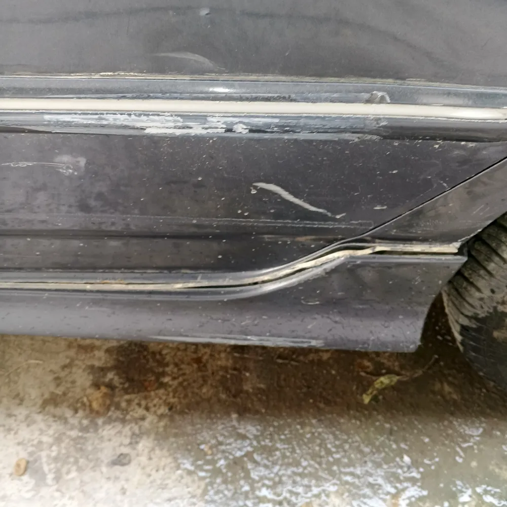 Rear_left_door image