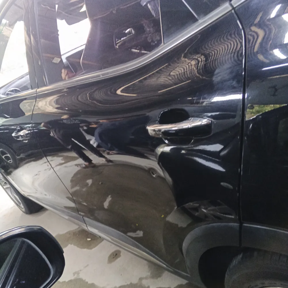 Rear_left_door image