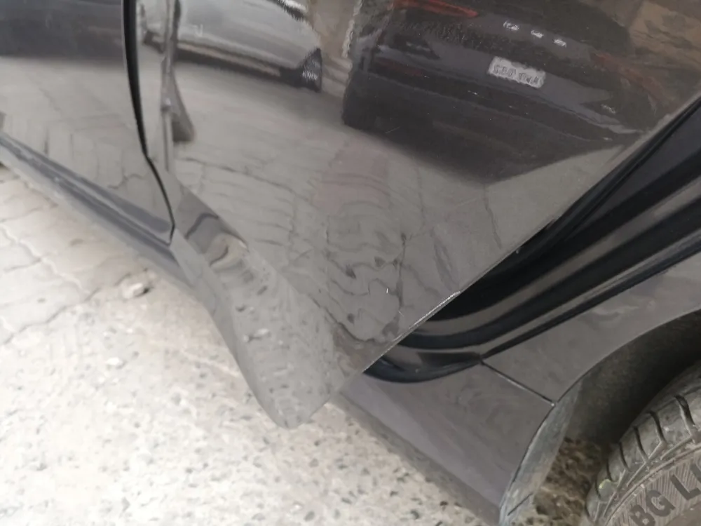 Rear_left_door image