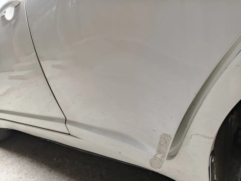 Rear_left_door image