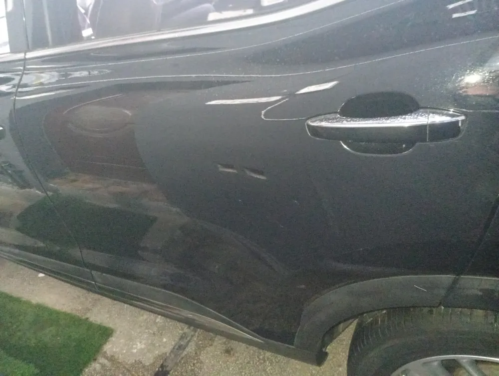 Rear_left_door image