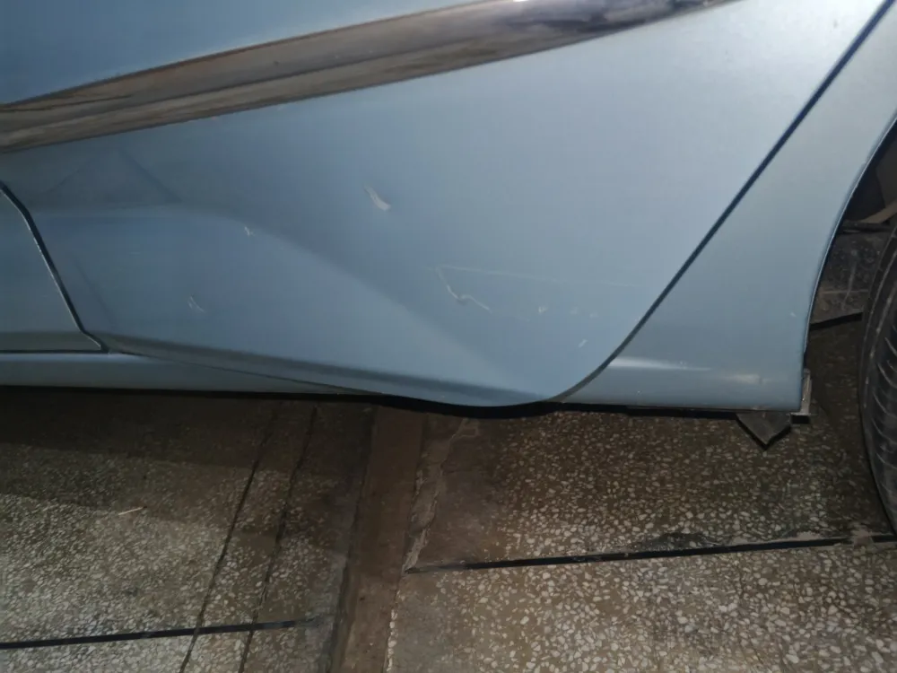 Rear_left_door image