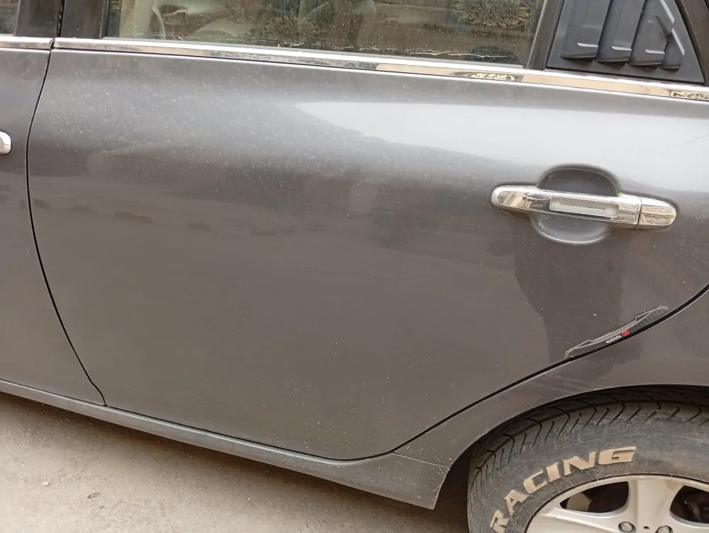 Rear_left_door image