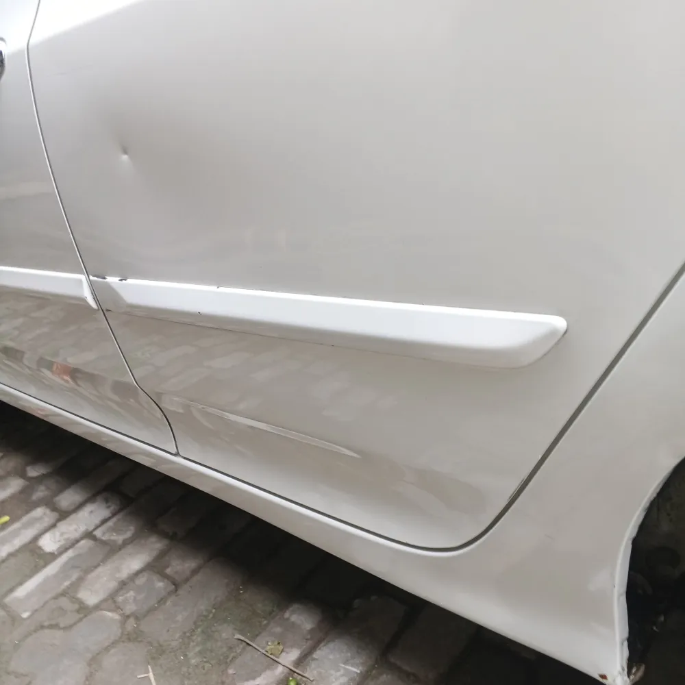 Rear_left_door image